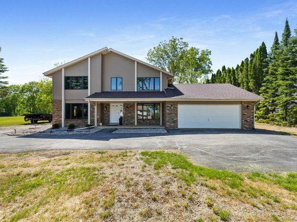 6459 N 107th St, Milwaukee, WI 53224