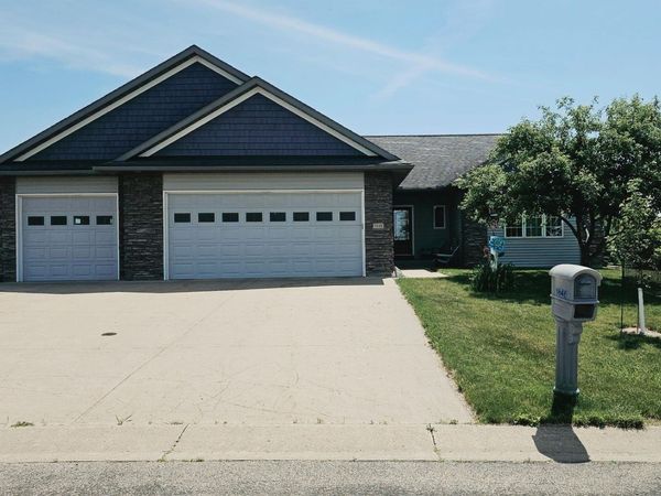1646 Cherry Street E, Mazeppa, MN 55956