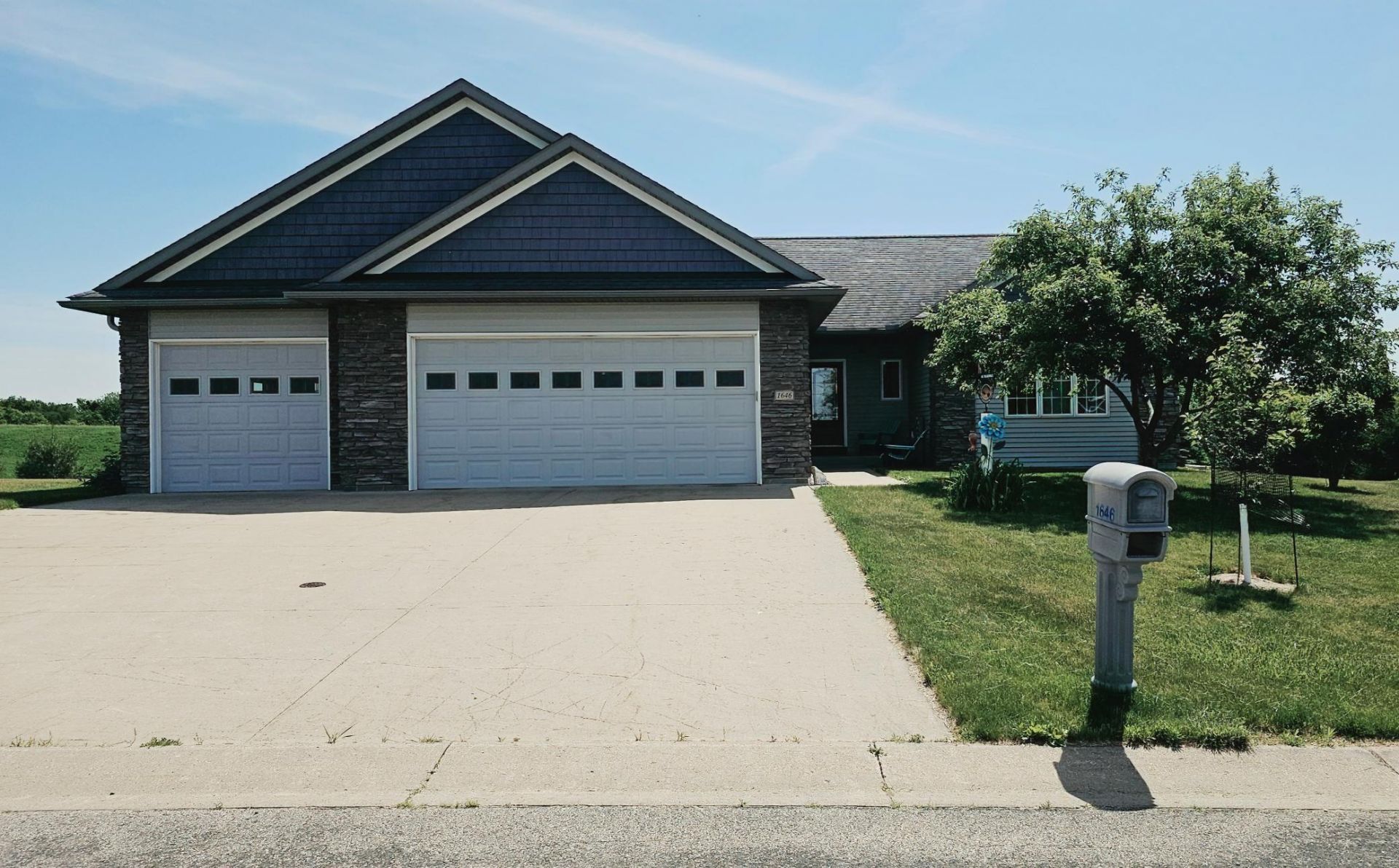 1646 Cherry Street E, Mazeppa, MN 55956