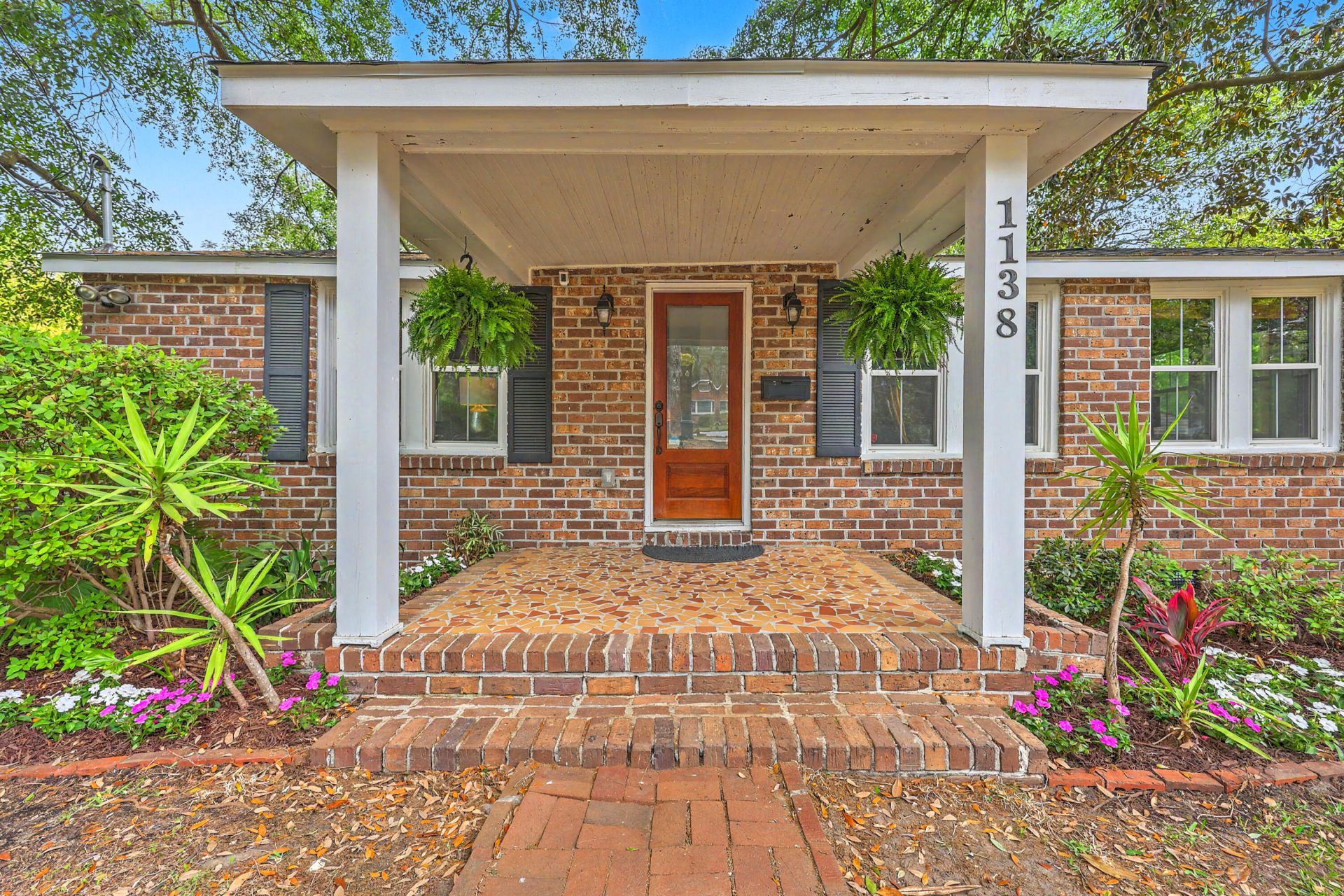 1138 Leesville Street Photo 6