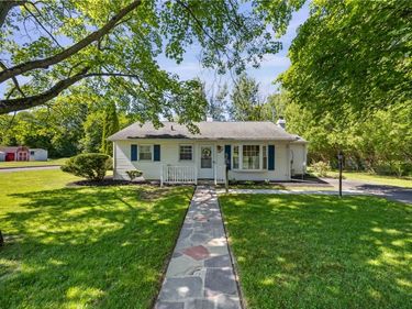 328 W High Street , Geneva, NY 14456
