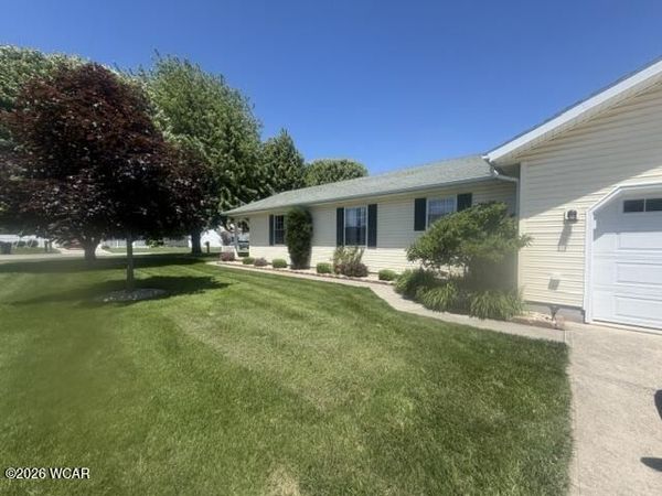 810 N Market Street, Kenton, OH 43326