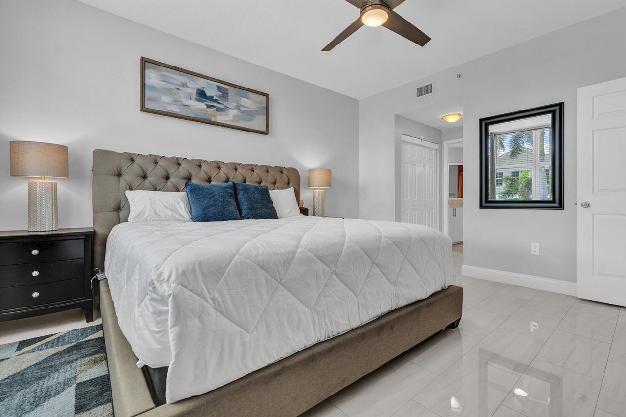 802 W Windward Way, Unit 217, Lantana, FL 33462 Photo