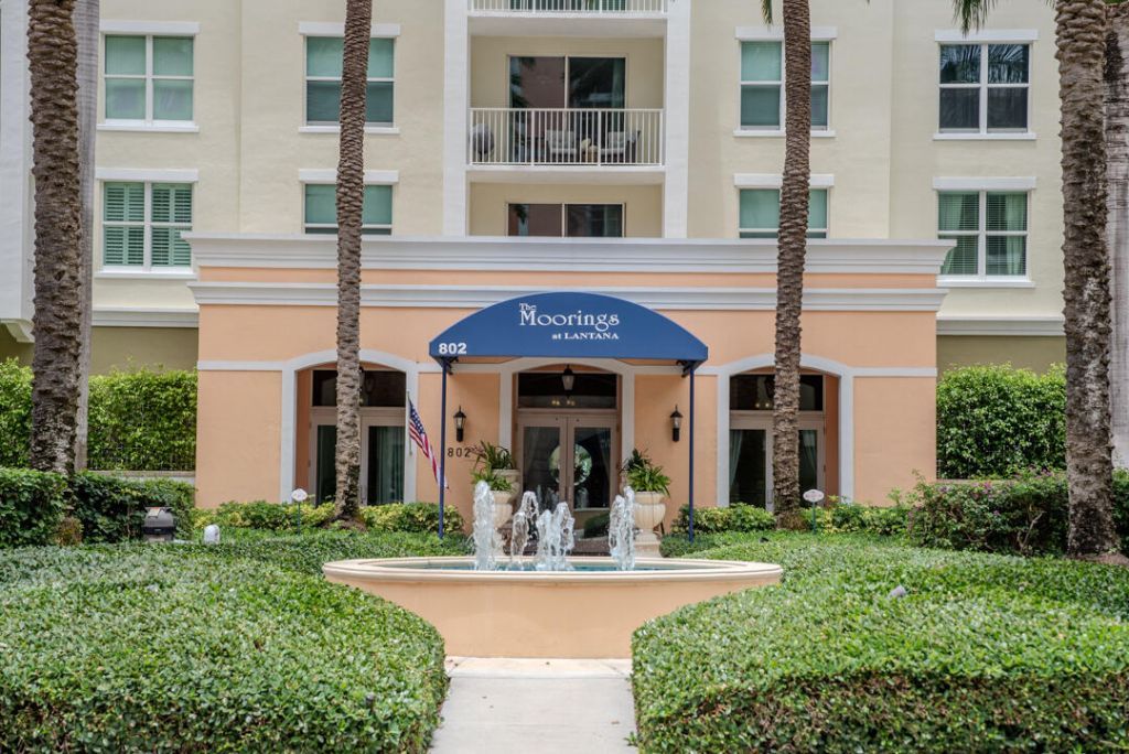 802 W Windward Way, Unit 217, Lantana, FL 33462 Photo