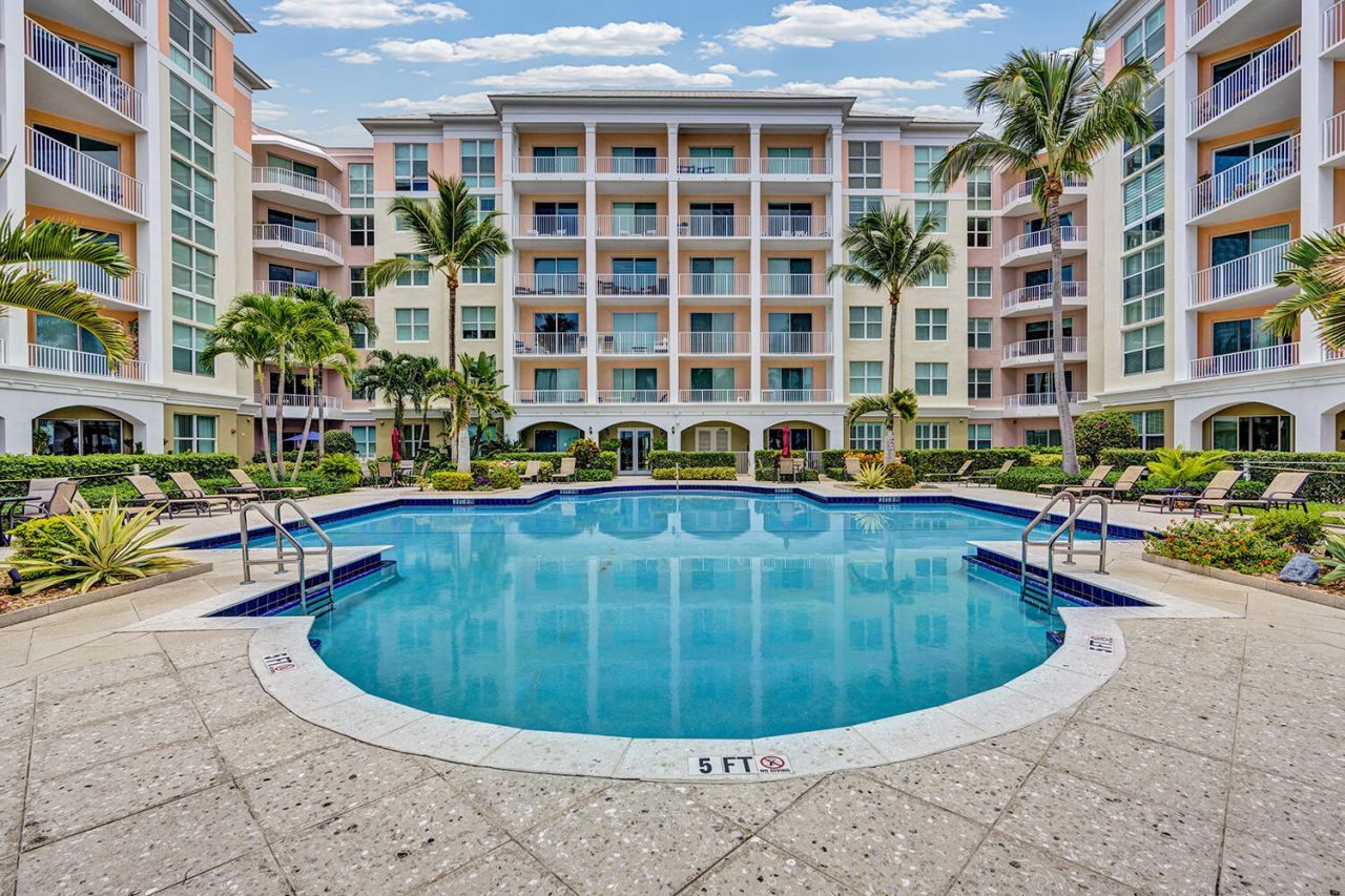 802 W Windward Way, Unit 217, Lantana, FL 33462 Photo