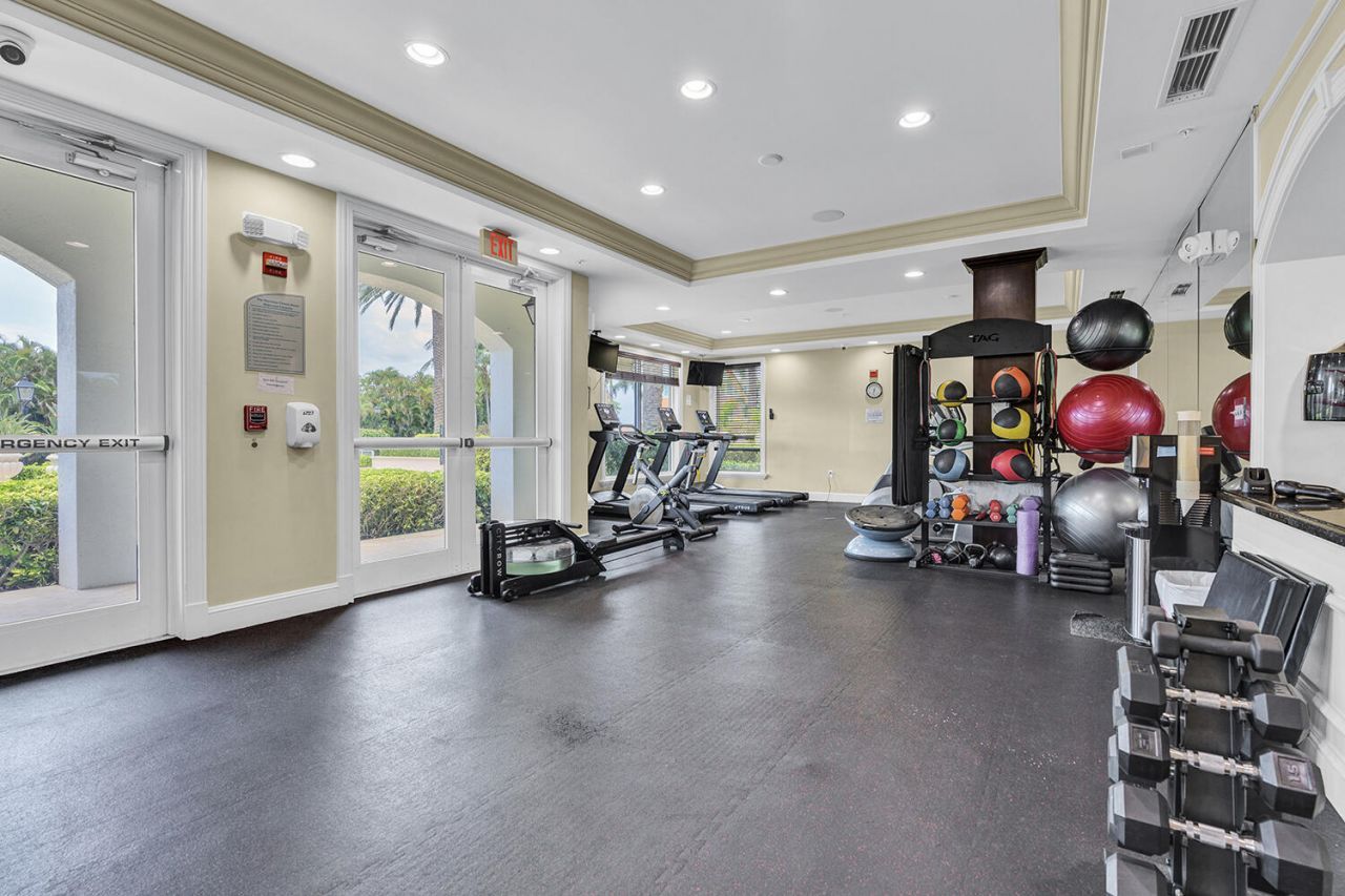 802 W Windward Way, Unit 217, Lantana, FL 33462 Photo