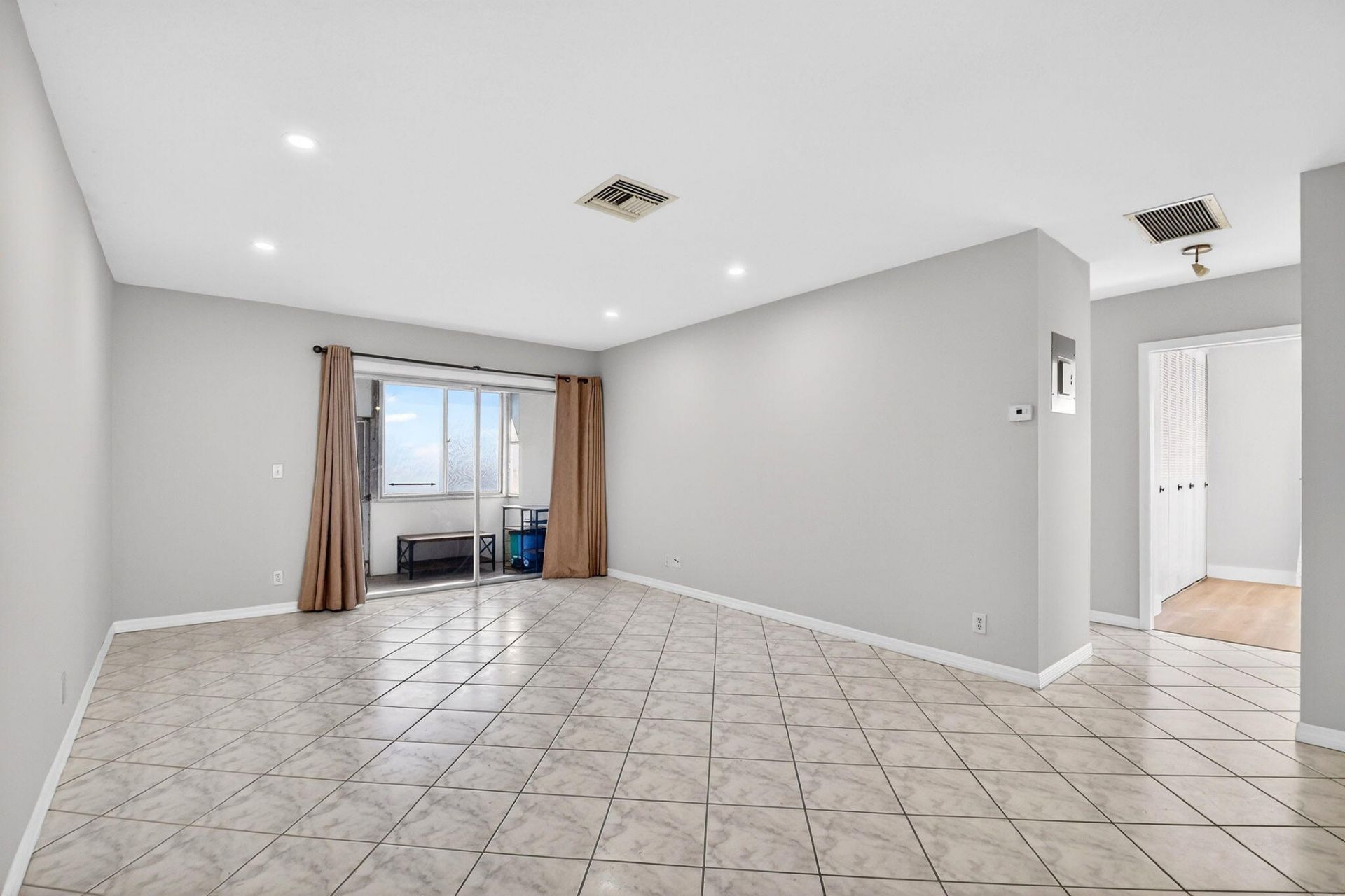 2783 Dudley Drive E, Unit D, West Palm Beach, FL 33415 Photo