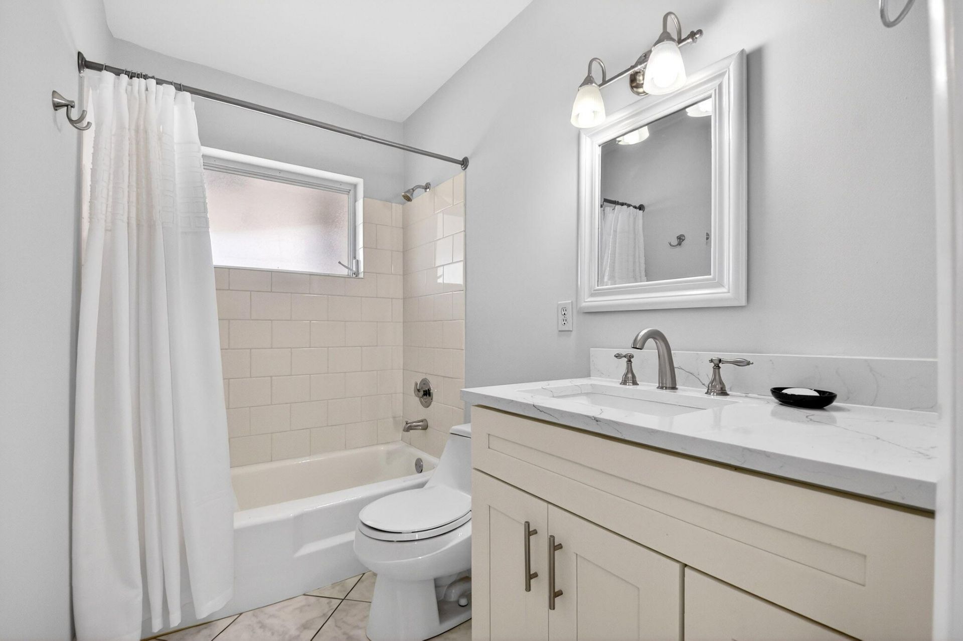2783 Dudley Drive E, Unit D, West Palm Beach, FL 33415 Photo
