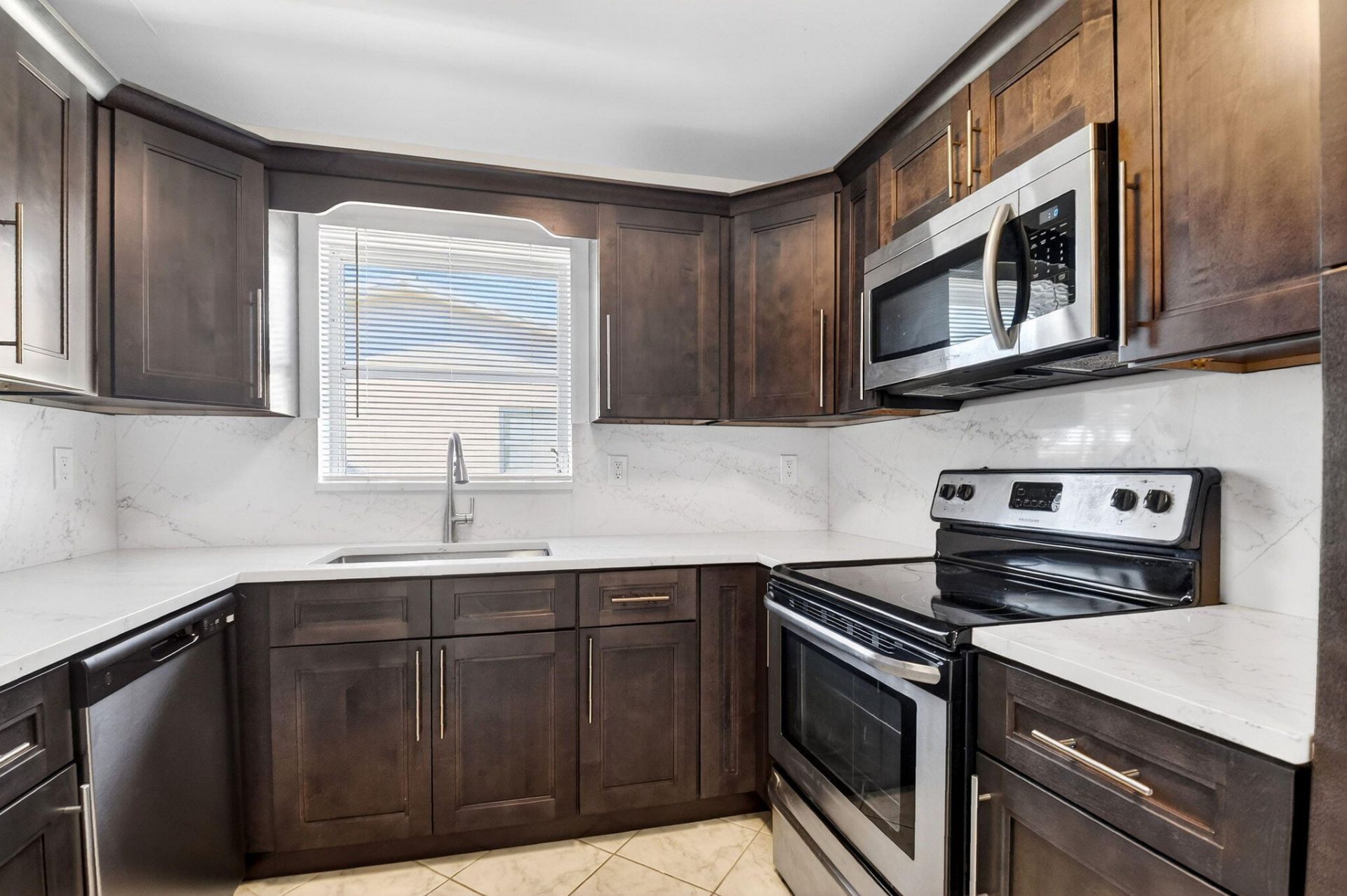 2783 Dudley Drive E, Unit D, West Palm Beach, FL 33415 Photo