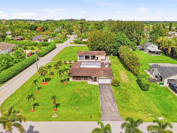 4841 SW 201st Terrace, Southwest Ranches, FL 33332