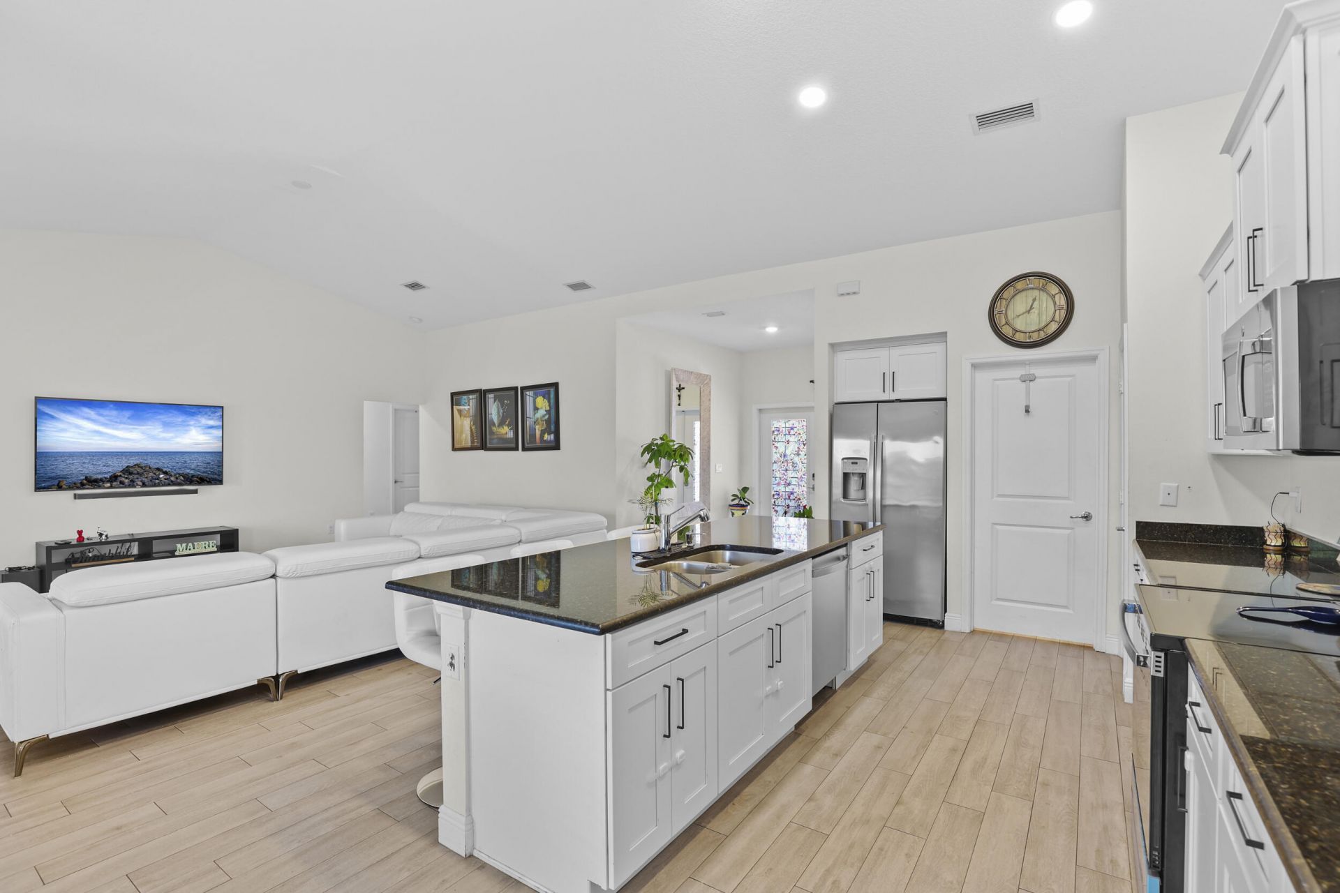 1049 SW Paar Drive, Port Saint Lucie, FL 34953 Photo