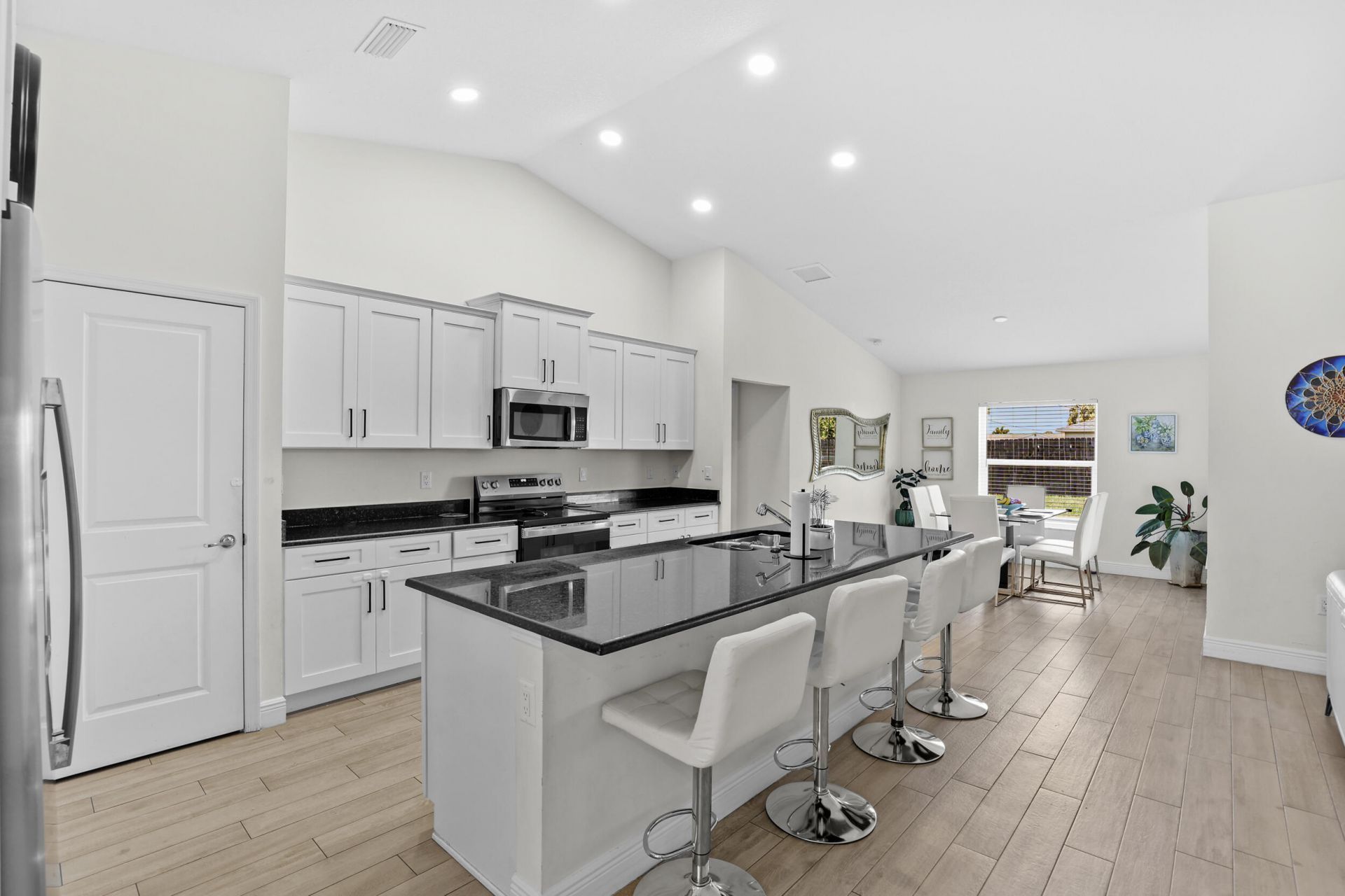 1049 SW Paar Drive, Port Saint Lucie, FL 34953 Photo