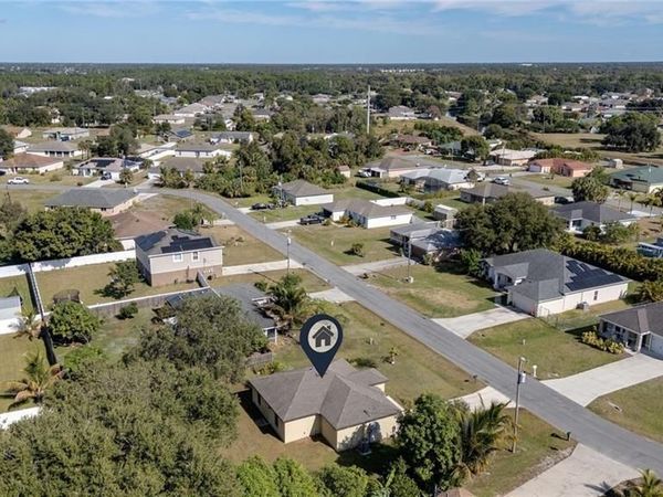 824 Umber DR , FORT MYERS, FL 33913