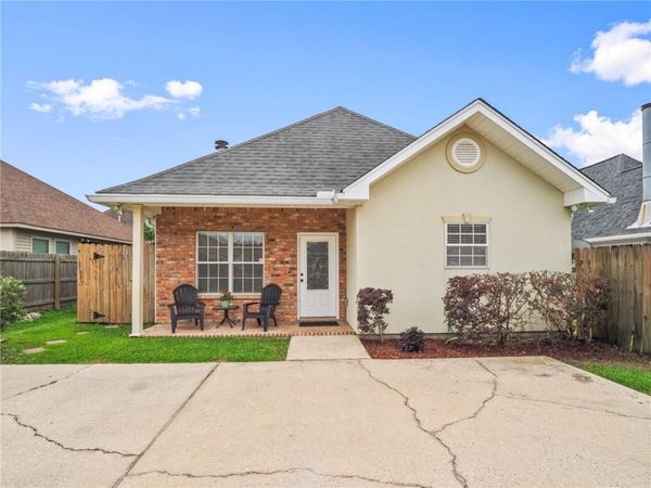 78 HOLLY CREST Boulevard, Covington, LA 70433