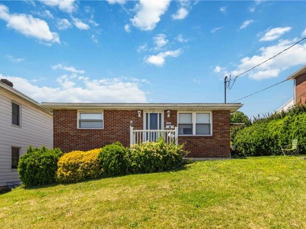 1040 Mace Street , Greensburg, PA 15601