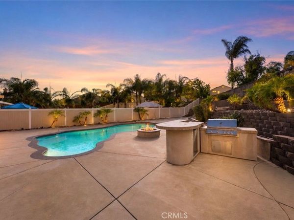 39805 Avenida Miguel Oeste, Murrieta, CA 92563