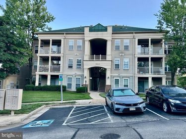 1069 GARDENVIEW LOOP , Unit 303, WOODBRIDGE, VA 22191