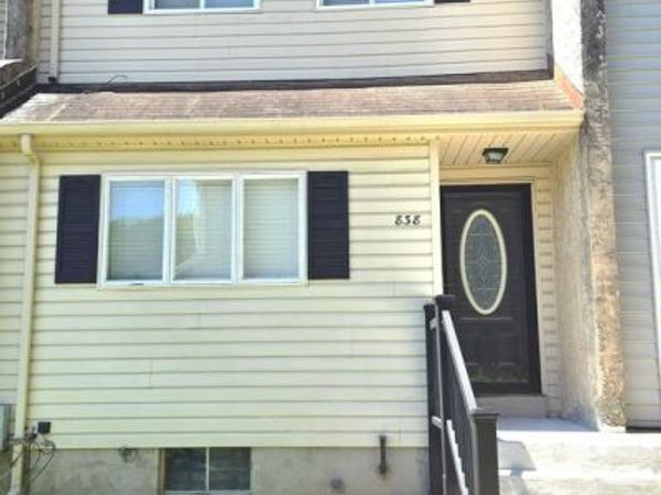 838 HASTING COURT, NEWARK, DE 19702