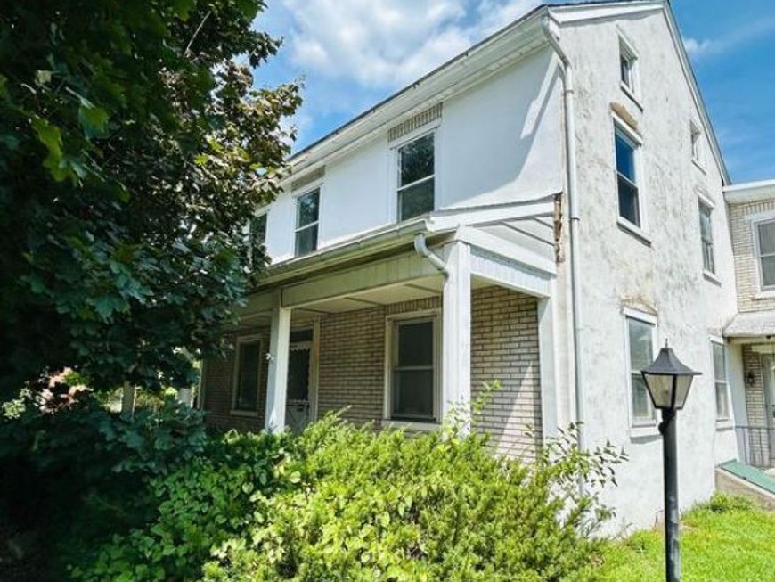 120 S Kemp Street, Lyon Station, PA 19536 Main Photo