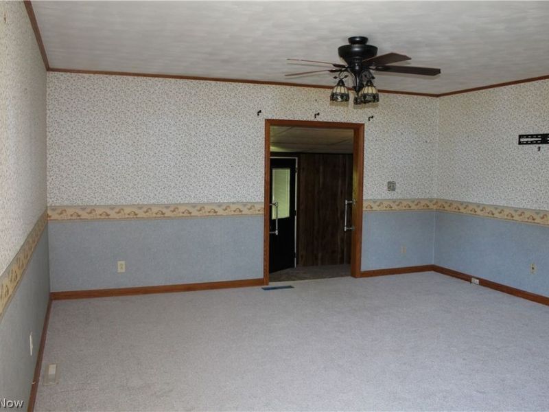 649 Standish Street NW, Massillon, OH 44647 Photo 24