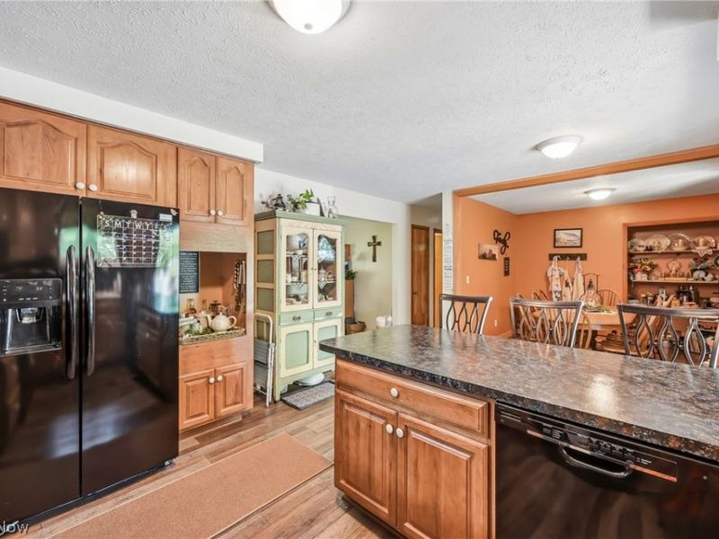 6127 Columbus Road NE, Louisville, OH 44641 Photo 11
