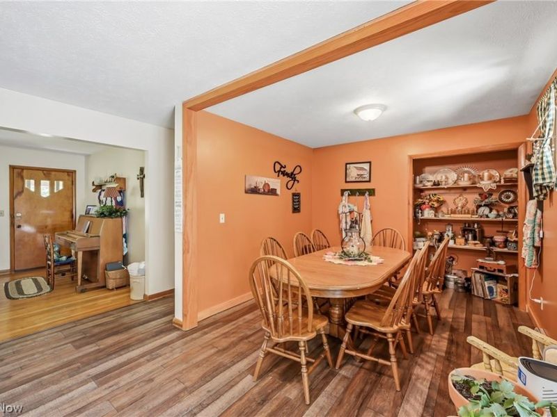 6127 Columbus Road NE, Louisville, OH 44641 Photo 12