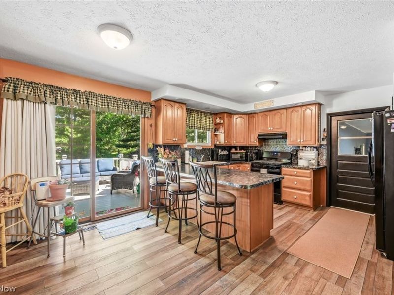 6127 Columbus Road NE, Louisville, OH 44641 Photo 8