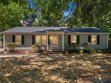 21304 Hampton Avenue , Petersburg, VA 23803