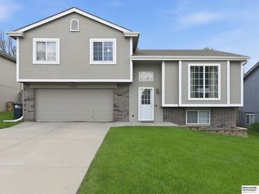 17665 K Street, Omaha, NE 68135