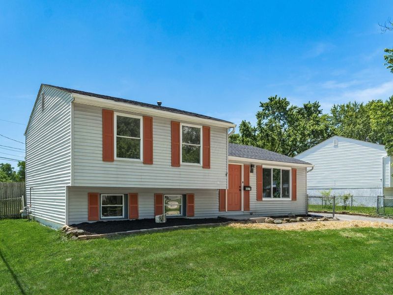 5017 Silverton Drive, Columbus, OH 43232 Photo 3