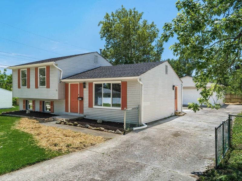 5017 Silverton Drive, Columbus, OH 43232 Photo 4