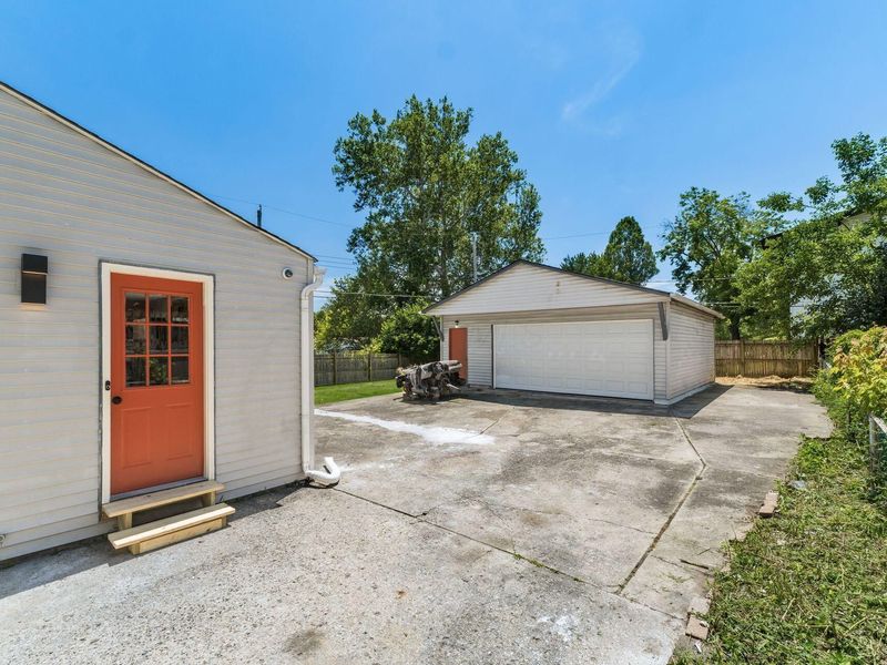 5017 Silverton Drive, Columbus, OH 43232 Photo 45