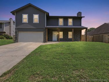 4901 S Narcissus Avenue , Broken Arrow, OK 74011