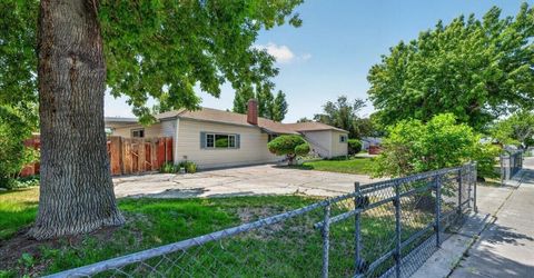 7 E I Street, Sparks, NV 89431 Photo