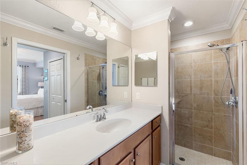 9735 Acqua Ct, Unit 615, Naples, FL 34113 Photo