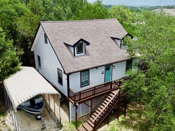 208 Woodridge, Canyon Lake, TX 78133