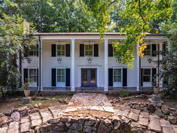 52 Dogwood Acres Drive, Chapel Hill, NC 27516