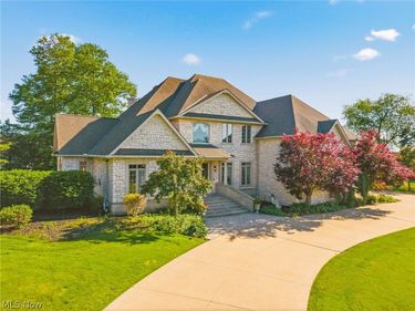 1524 Eagle Watch Street NE, Canton, OH 44721
