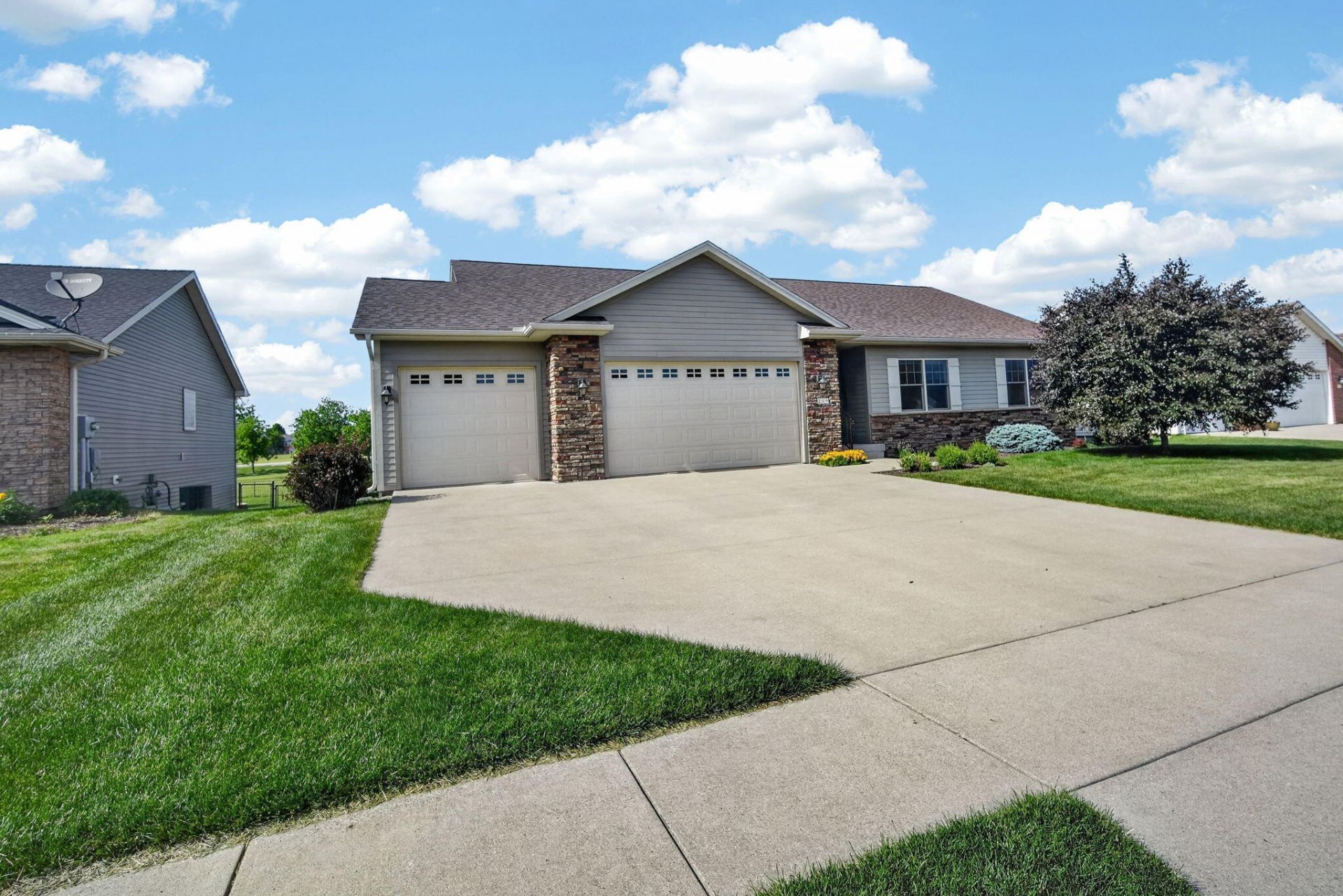 215 Northpark Boulevard, Huxley, IA 50124 Main Photo