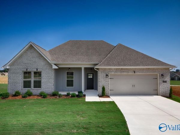 154 Elledge Farm Drive, Hazel Green, AL 35750