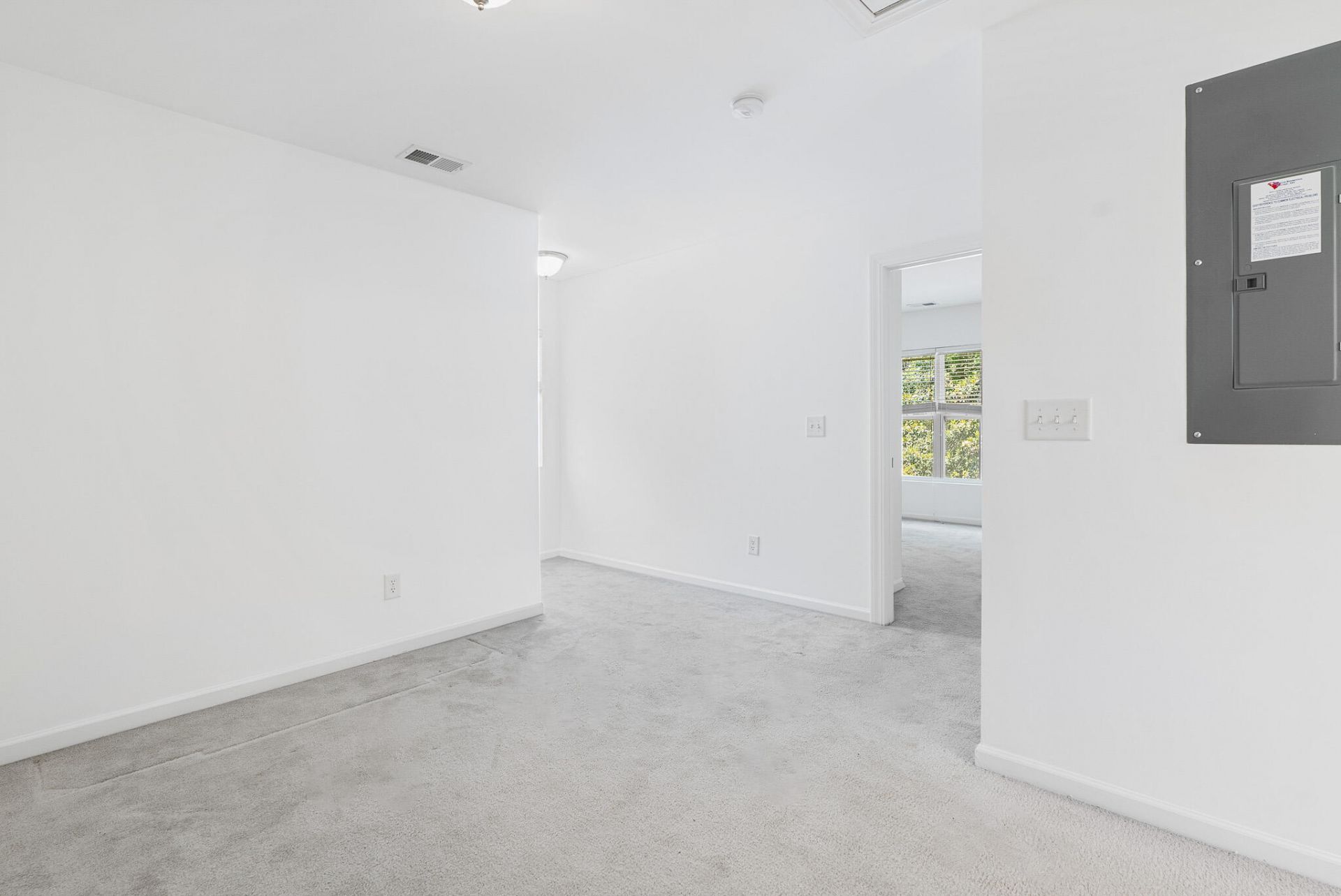 1172 Landau Lane Photo 21