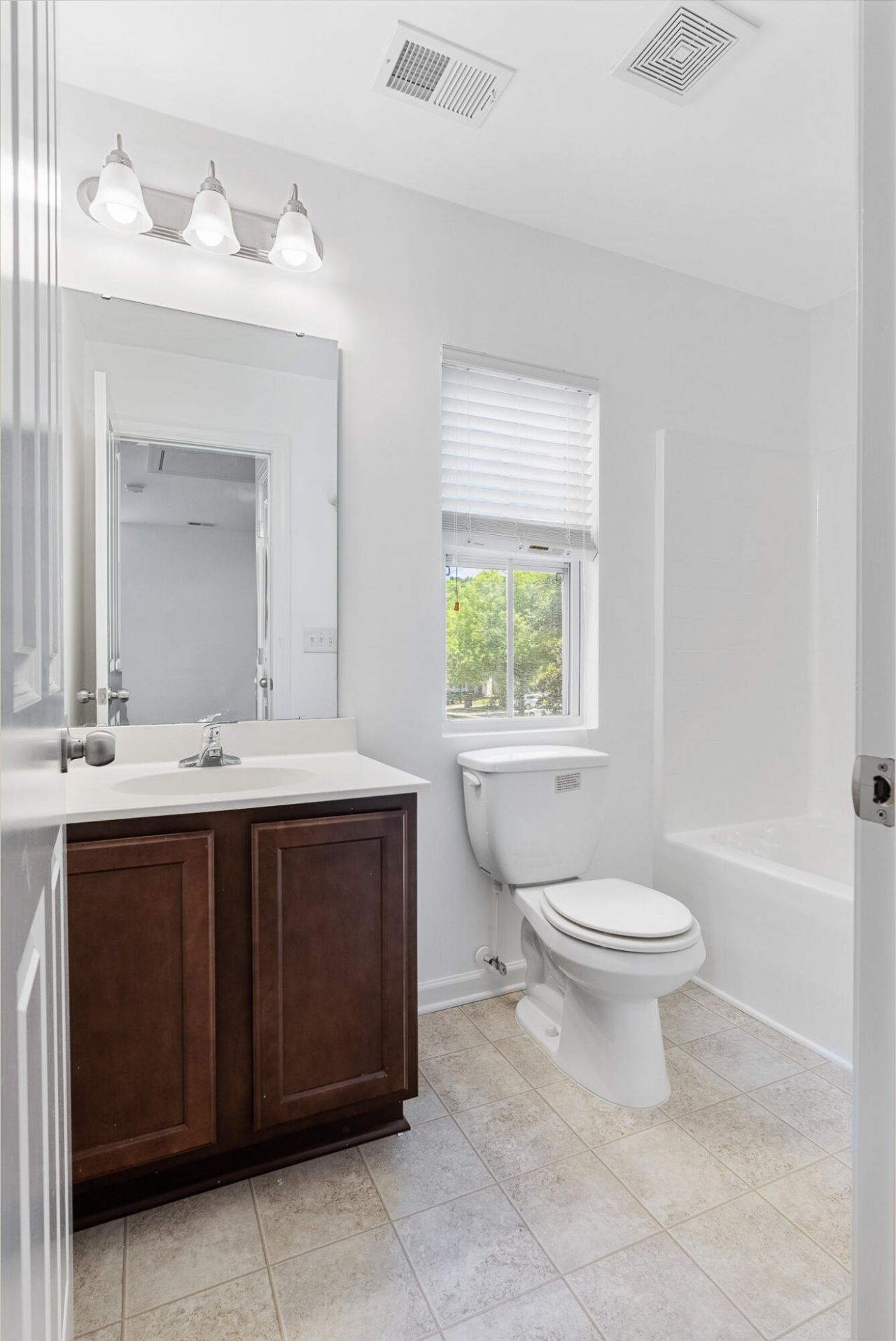 1172 Landau Lane Photo 26