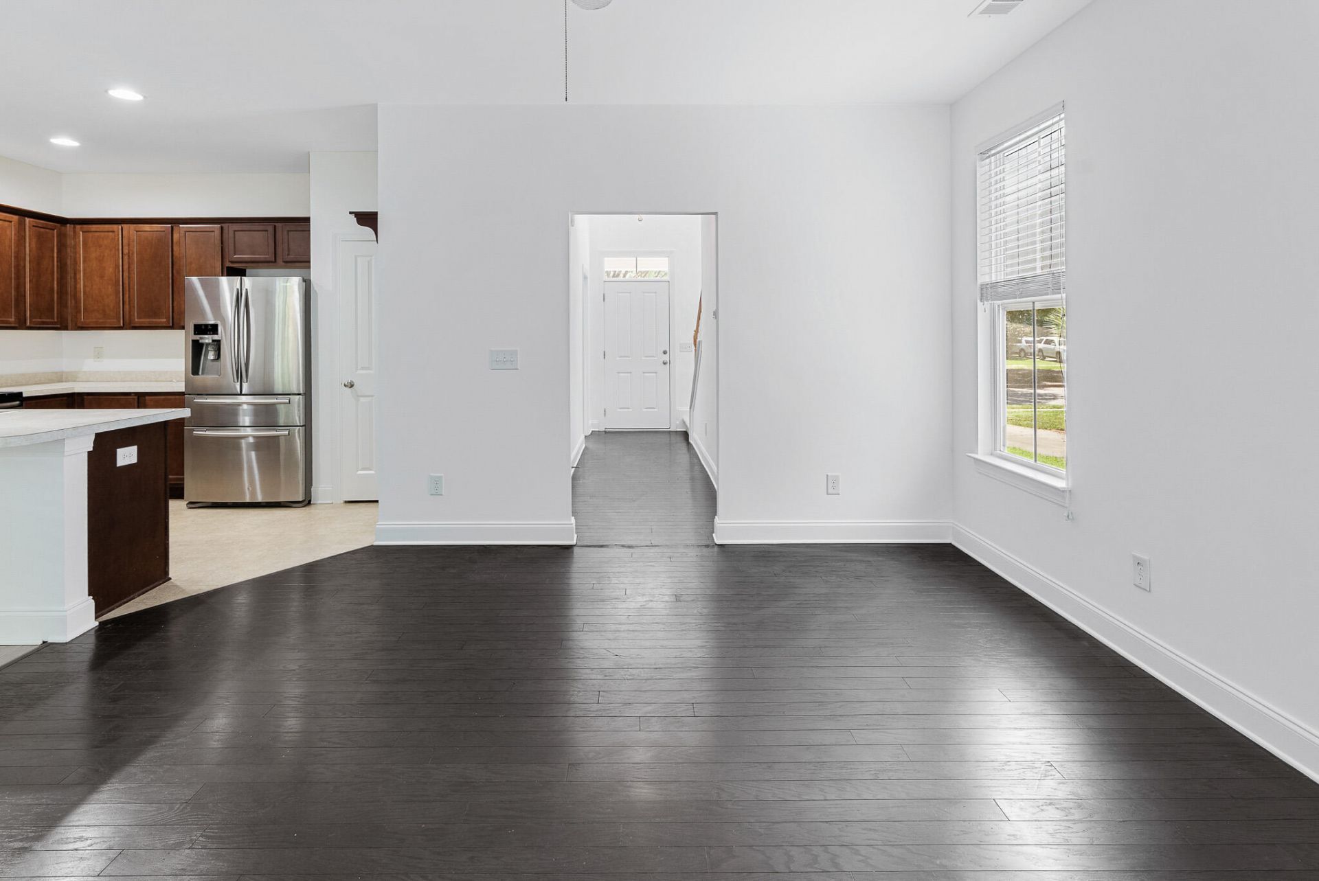 1172 Landau Lane Photo 9
