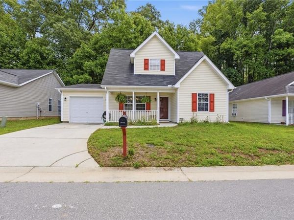 3389 Tinley Park Drive , Winston-Salem, NC 27107