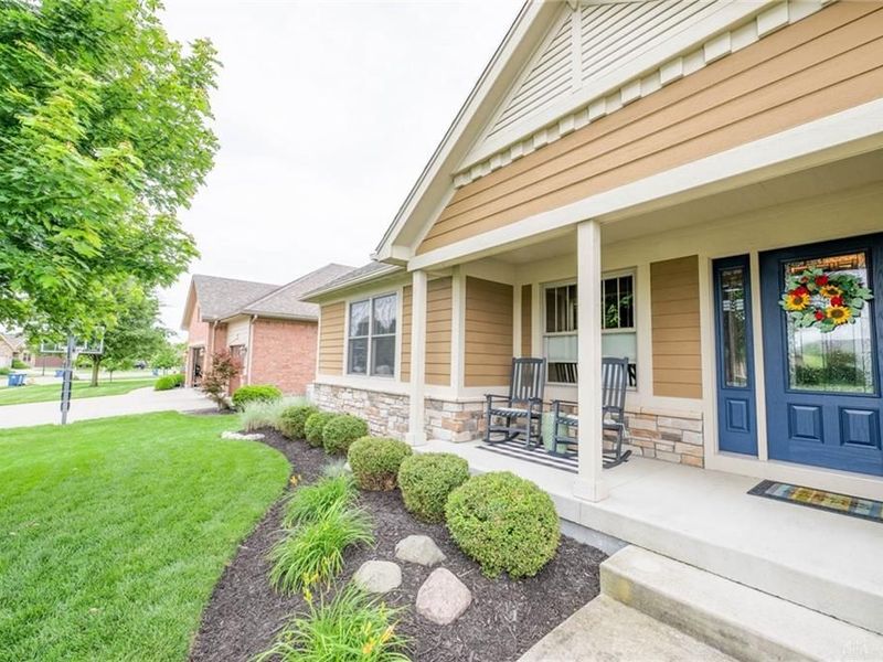 1250 Daylily Way, Tipp City, OH 45373 Photo 2