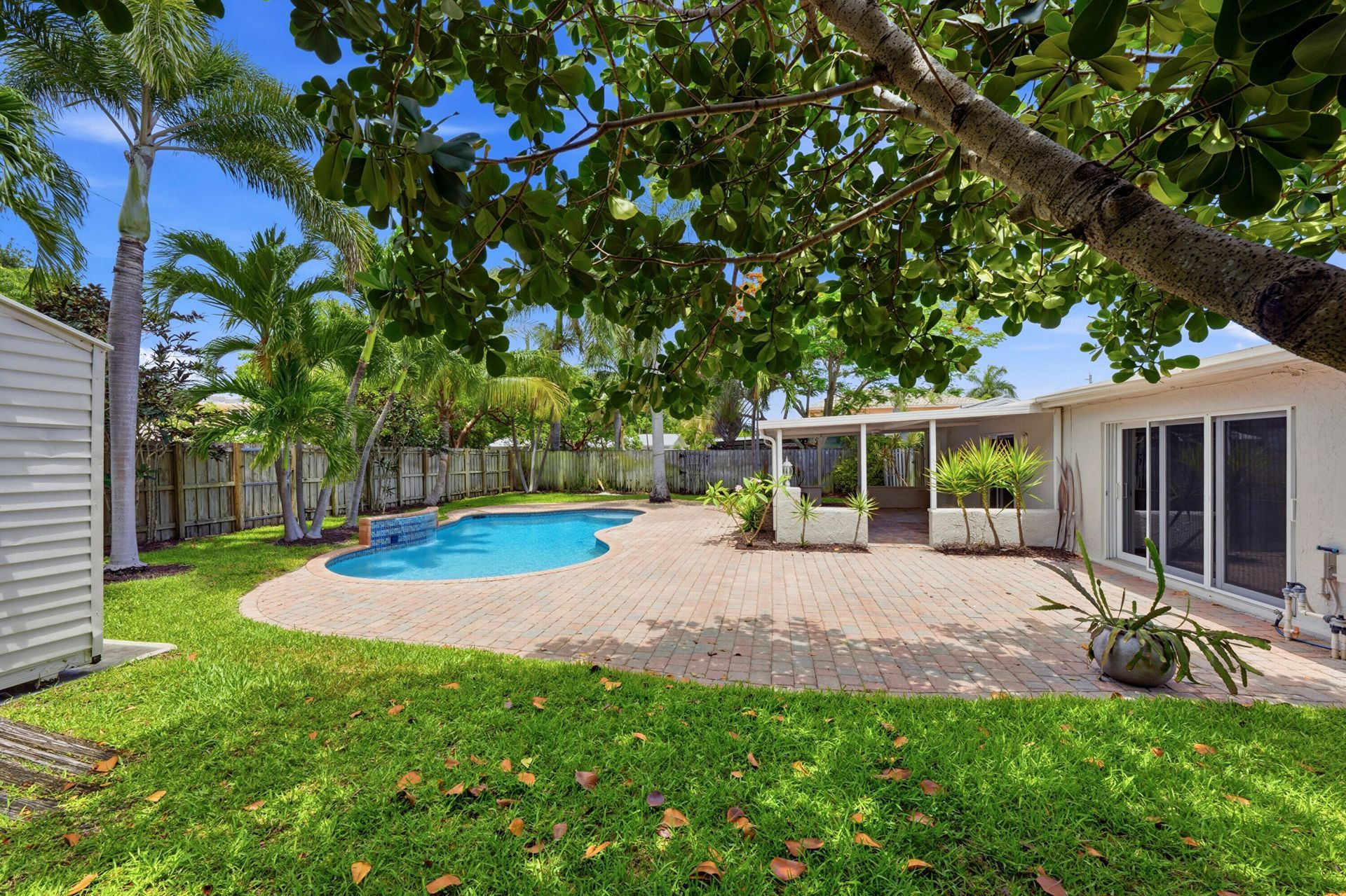 2811 NE 16th Street, Pompano Beach, FL 33062 Photo
