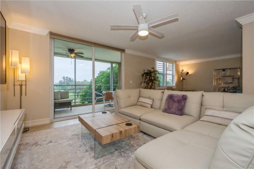 6000 NW 2nd Avenue, Unit 437, Boca Raton, FL 33487 Photo