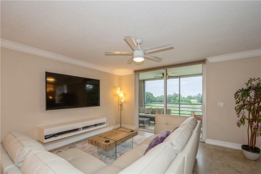 6000 NW 2nd Avenue, Unit 437, Boca Raton, FL 33487 Photo