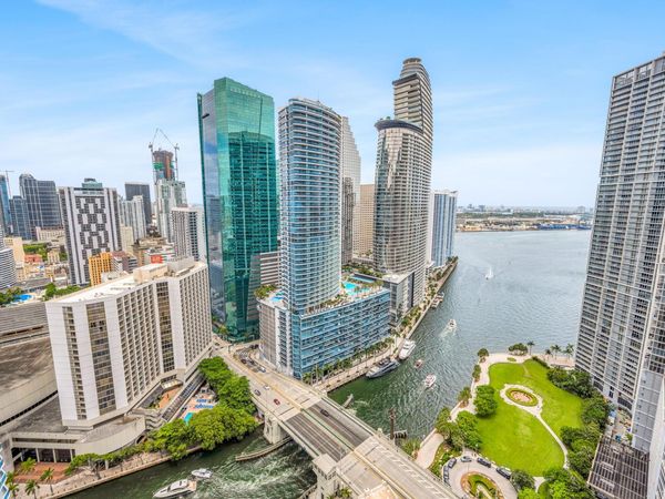 77 SE 5th Street, Unit 2714, Miami, FL 33131