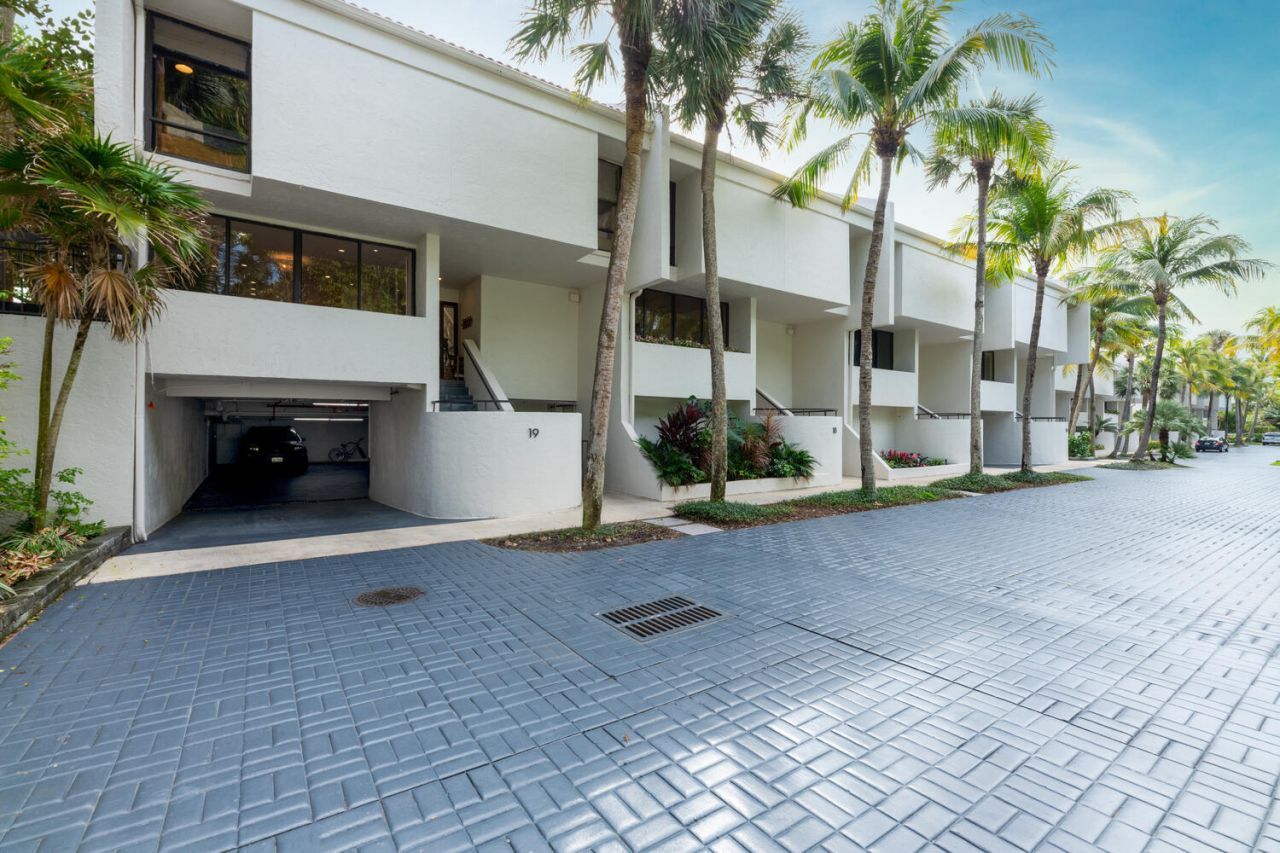 2335 S Ocean Boulevard, Unit 19e, Palm Beach, FL 33480 Photo
